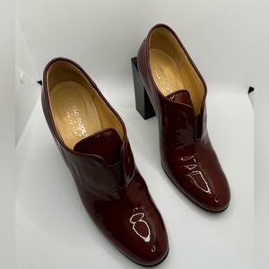 Patent Leather Women's Booties / Shoes 39 Euro Size Narrow Fit By Carlo Pazolini